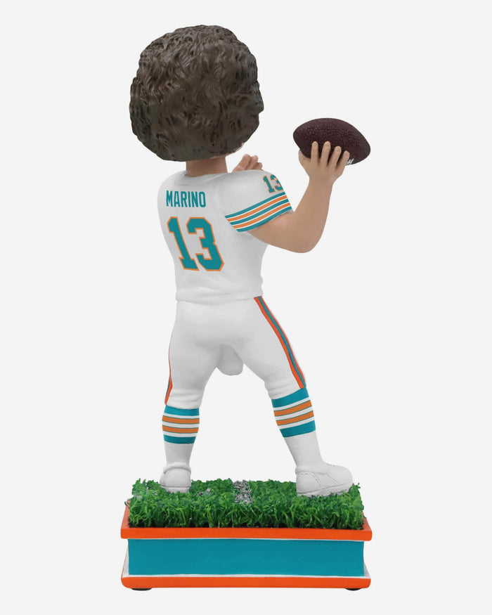 Dan Marino Miami Dolphins Field Star Bobblehead FOCO - FOCO.com