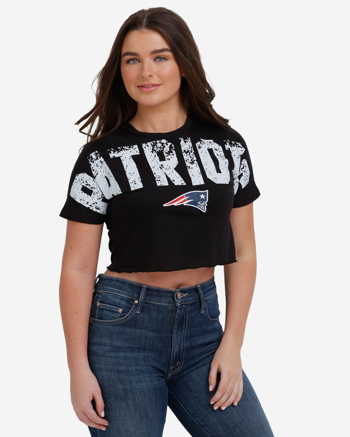 New England Patriots Womens Petite Distressed Wordmark Crop Top FOCO S - FOCO.com