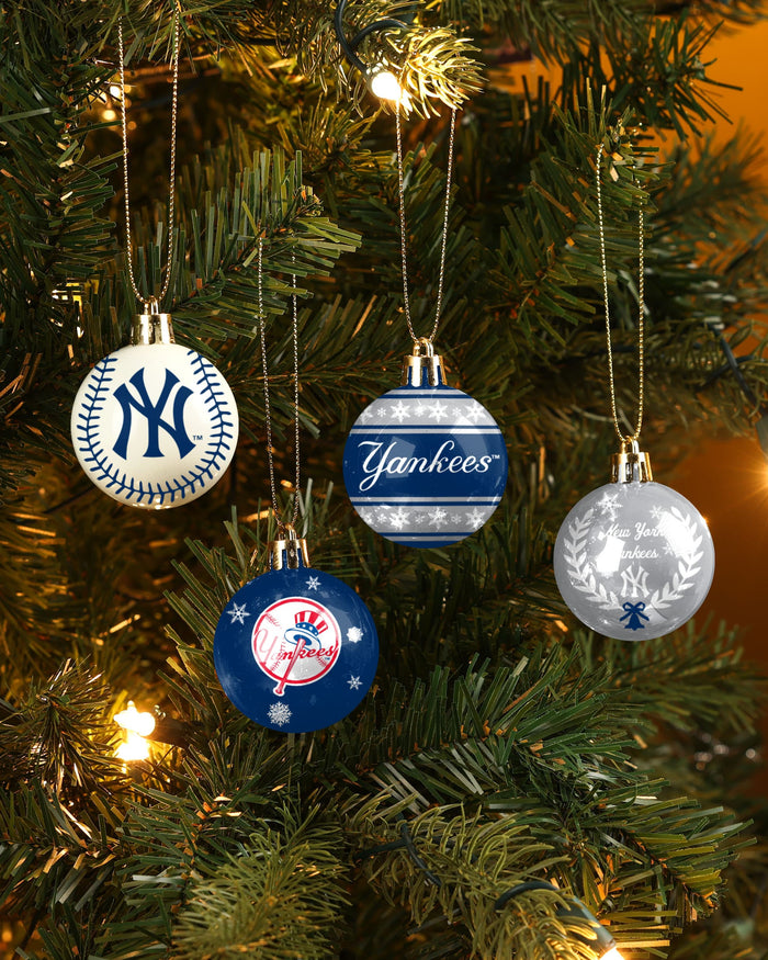 New York Yankees Ornament Set Advent Calendar FOCO - FOCO.com