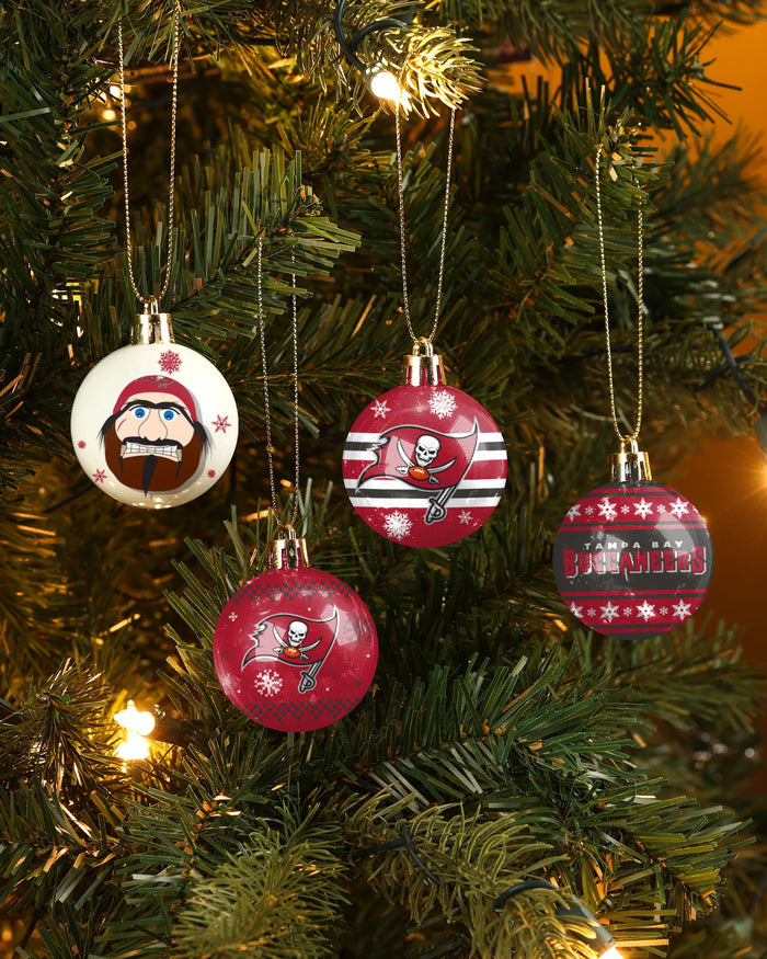 Tampa Bay Buccaneers Ornament Set Advent Calendar FOCO - FOCO.com