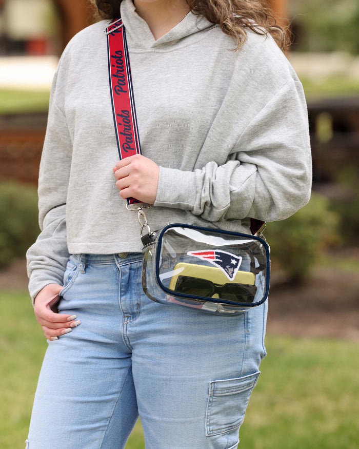 New England Patriots Chenille Logo Clear Crossbody Bag FOCO - FOCO.com