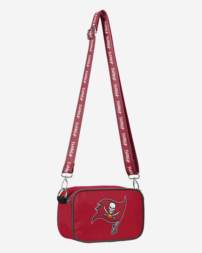 Tampa Bay Buccaneers Team Logo Crossbody Bag FOCO - FOCO.com