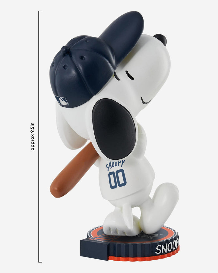 Detroit Tigers Snoopy Peanuts Bighead Bobblehead FOCO - FOCO.com