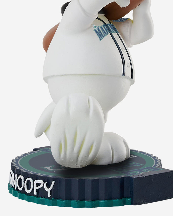 Seattle Mariners Snoopy Peanuts Bighead Bobblehead FOCO - FOCO.com