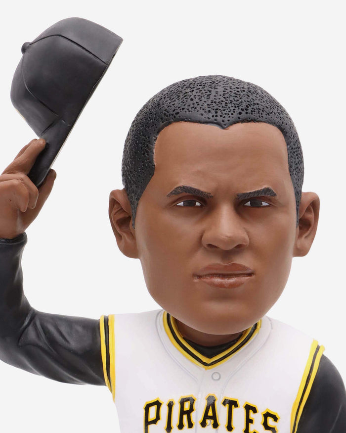 Roberto Clemente Pittsburgh Pirates 2023 Roberto Clemente Day Bobblehead FOCO - FOCO.com