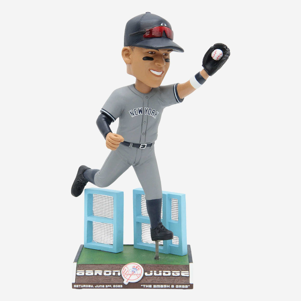Aaron Judge New York Yankees Wall Busting Catch Bobblehead FOCO - FOCO.com