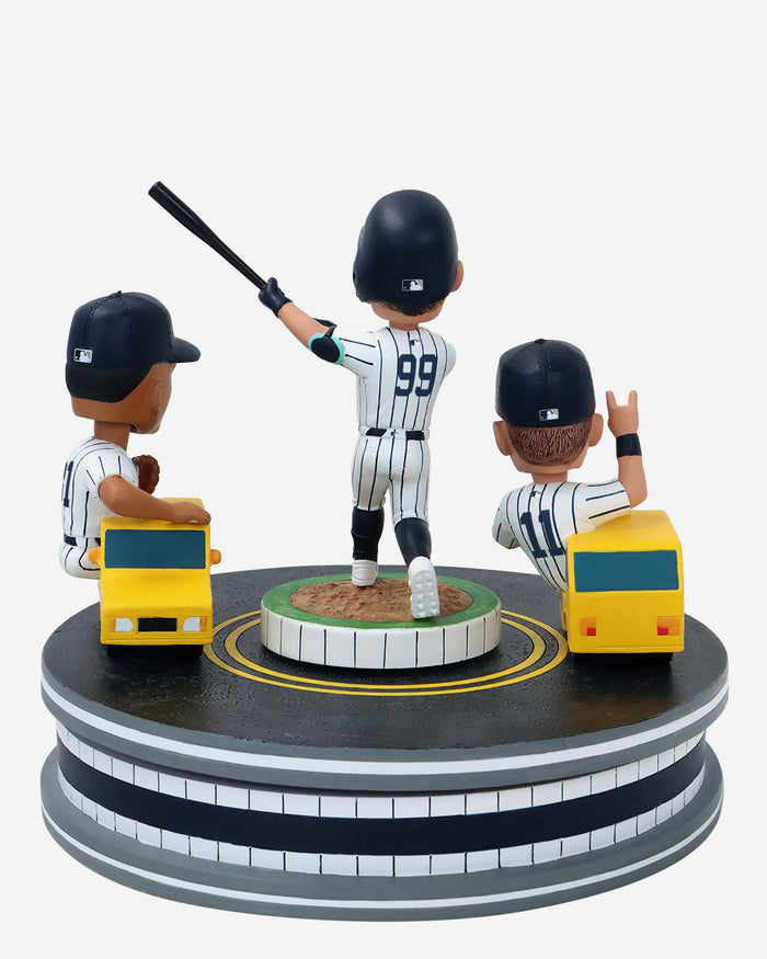 New York Yankees Yellow Cab Spinner Mini Bobblehead Scene FOCO - FOCO.com