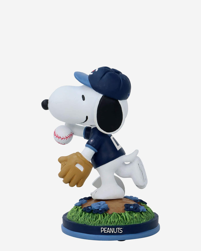 Chicago Cubs Snoopy Peanuts City Connect Bobblehead FOCO - FOCO.com