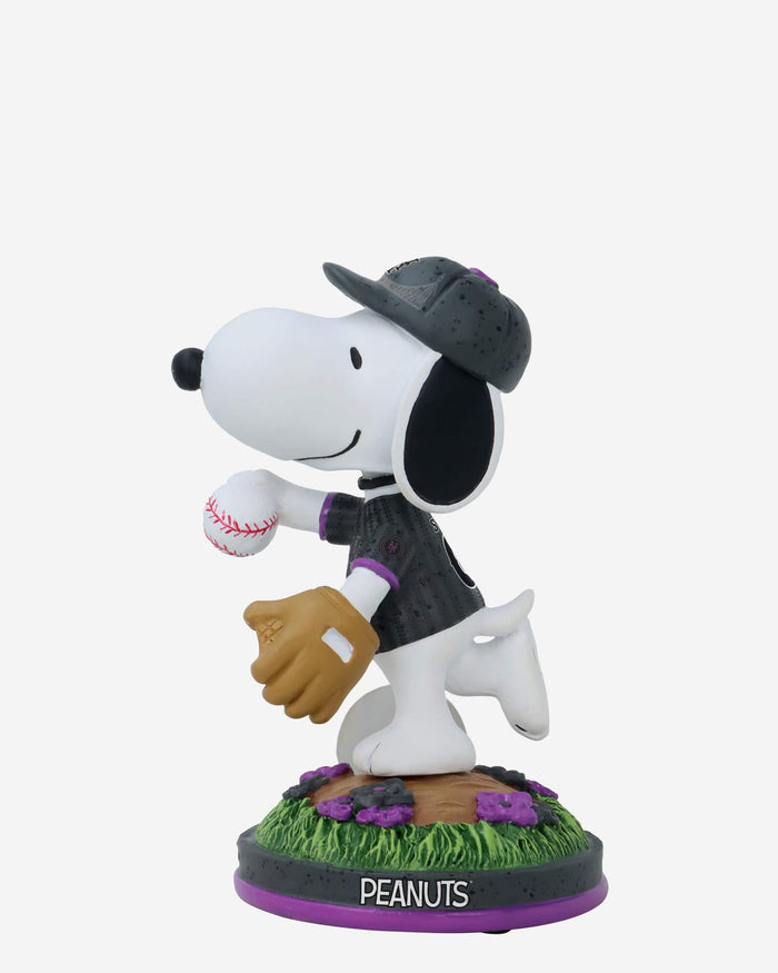 New York Mets Snoopy Peanuts City Connect Bobblehead FOCO - FOCO.com