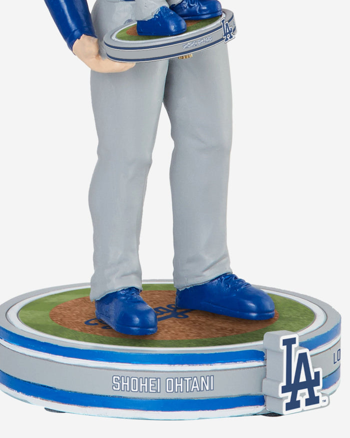 Shohei Ohtani Los Angeles Dodgers Away Uniform Bobble Dubblz Bobblehead FOCO - FOCO.com