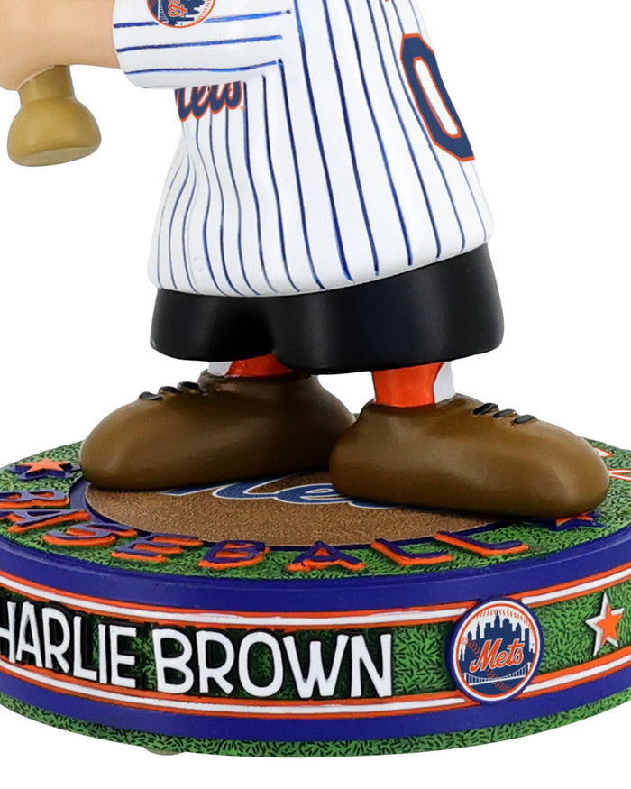 New York Mets Charlie Brown Peanuts Batting Bighead Bobblehead