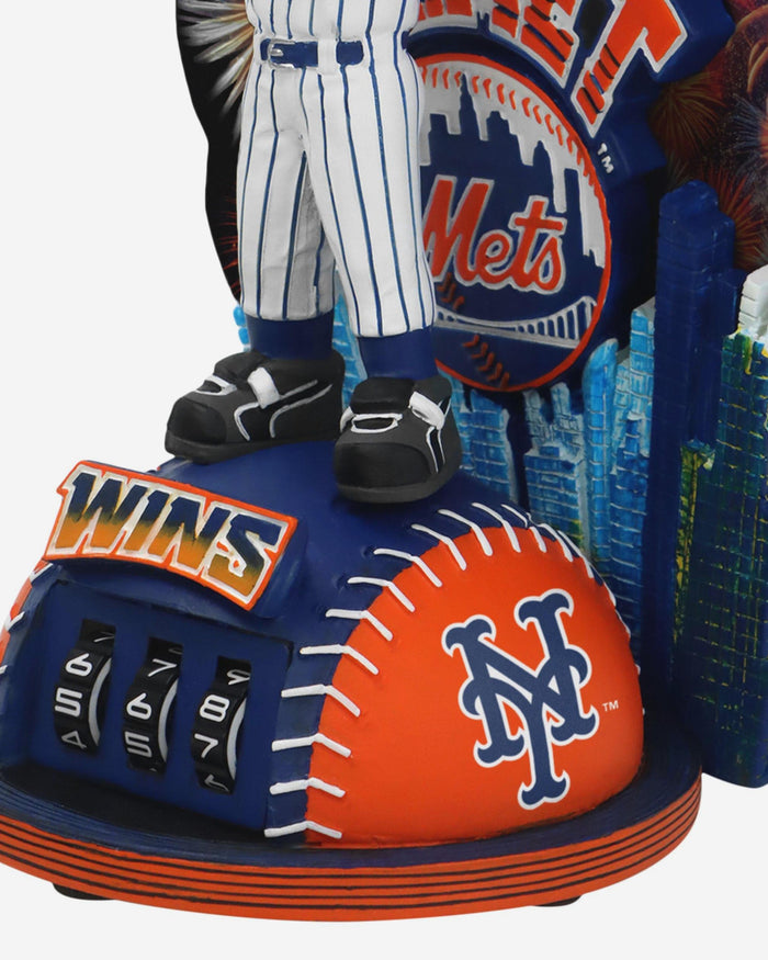Mr Met New York Mets Win Counter Medium Bighead Bobblehead FOCO - FOCO.com