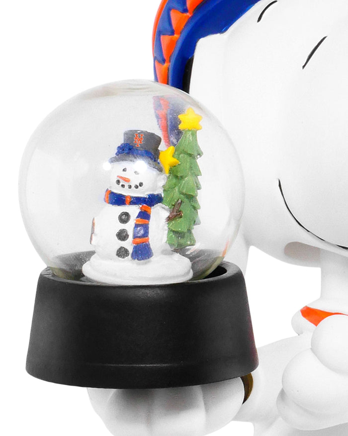 New York Mets Snoopy Peanuts Snow Globe Bobblehead FOCO - FOCO.com