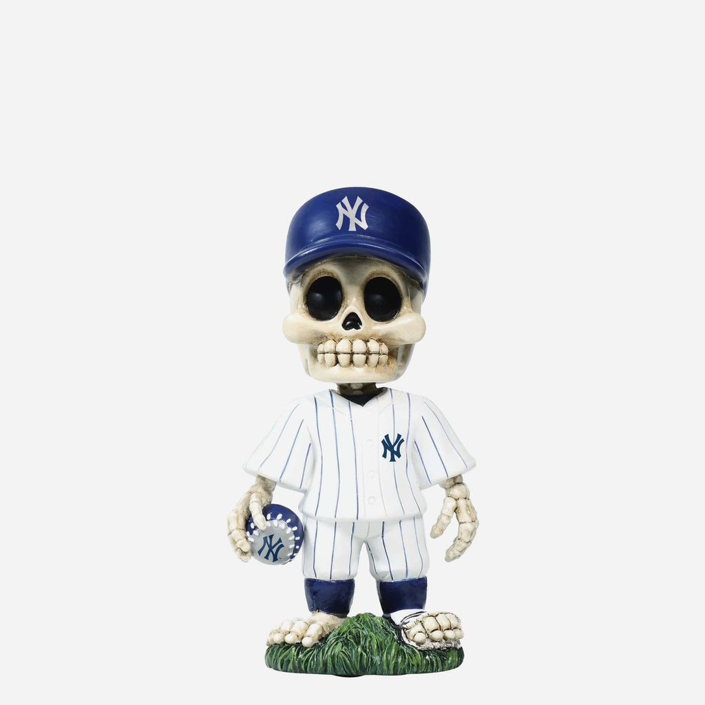 New York Yankees Team Skull Mini Bobblehead FOCO - FOCO.com