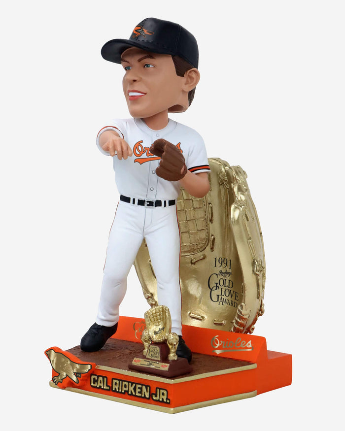 Cal Ripken Jr Baltimore Orioles 1991 Gold Glove Bobblehead FOCO - FOCO.com