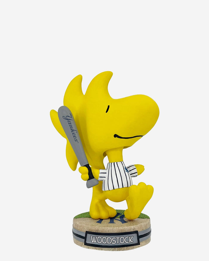 New York Yankees Woodstock Peanuts Mini Bighead Bobblehead FOCO - FOCO.com