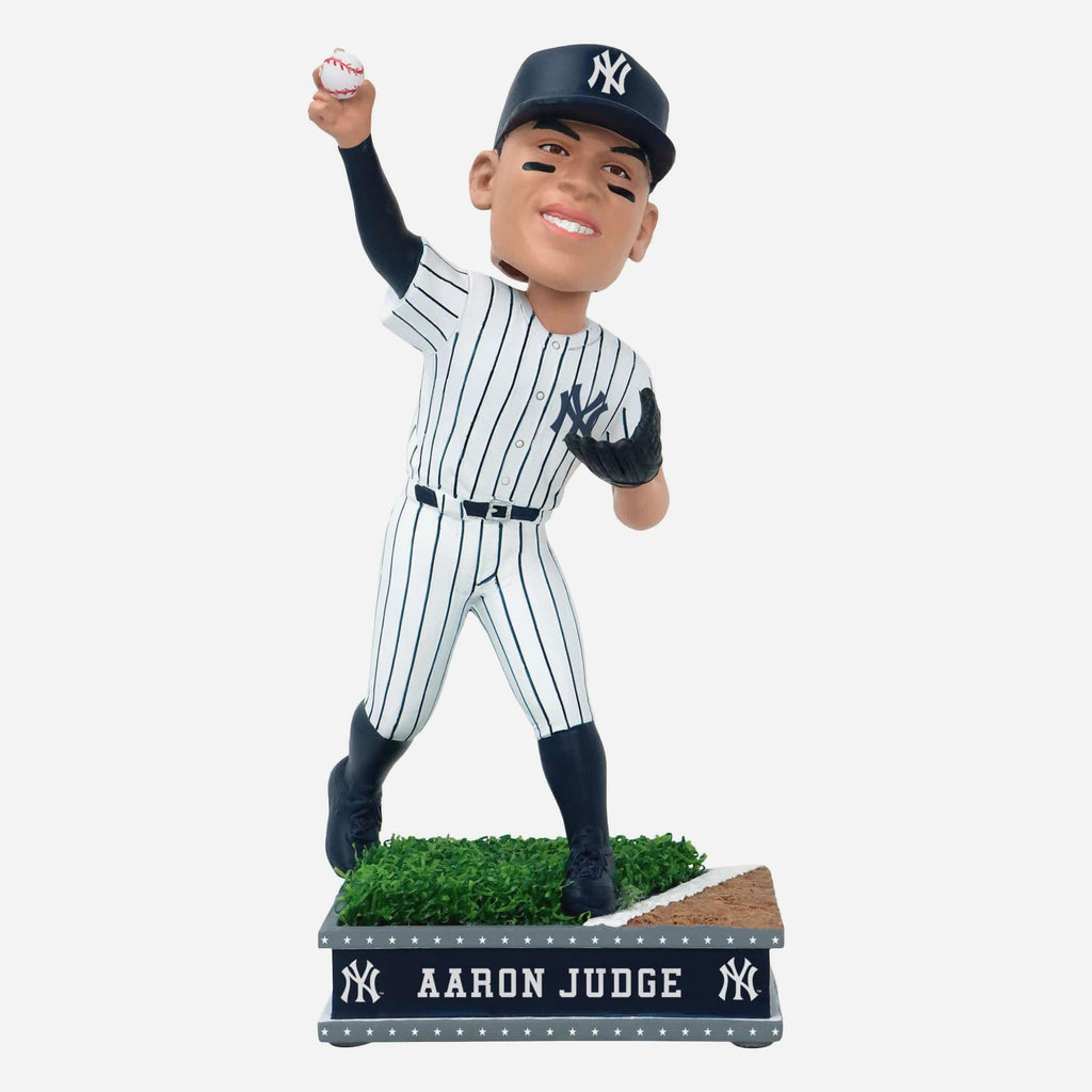 Aaron Judge New York Yankees Field Star Bobblehead FOCO - FOCO.com