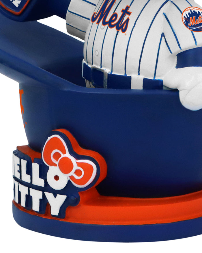 Hello Kitty® New York Mets Baseball Helmet Bobblehead FOCO - FOCO.com