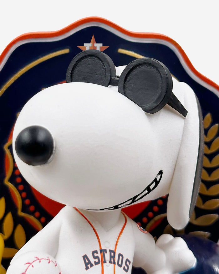 FOCO Releases Los Angeles Dodgers Snoopy and Woodstock Themed Bobblehead 