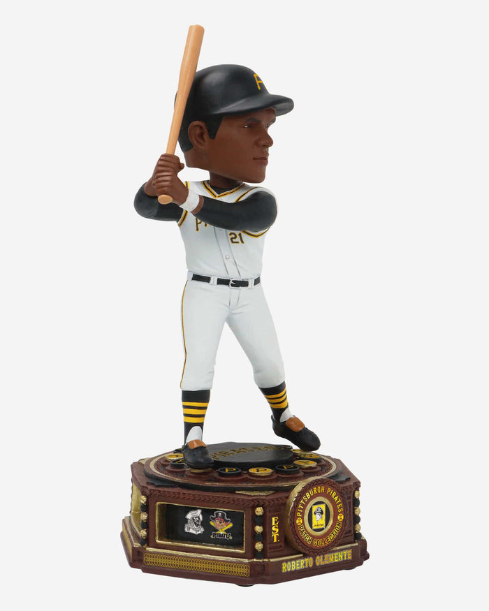 Roberto Clemente Pittsburgh Pirates Patch Collection Bobblehead FOCO - FOCO.com