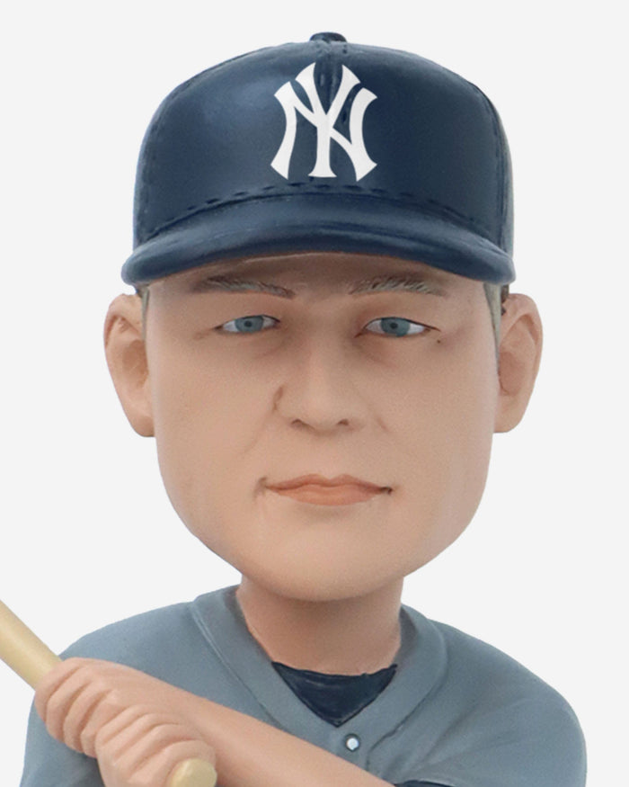 Mickey Mantle New York Yankees Sports Illustrated Cover Bobblehead FOCO - FOCO.com