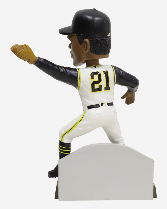 Roberto Clemente Pittsburgh Pirates Bighead Bobblehead FOCO