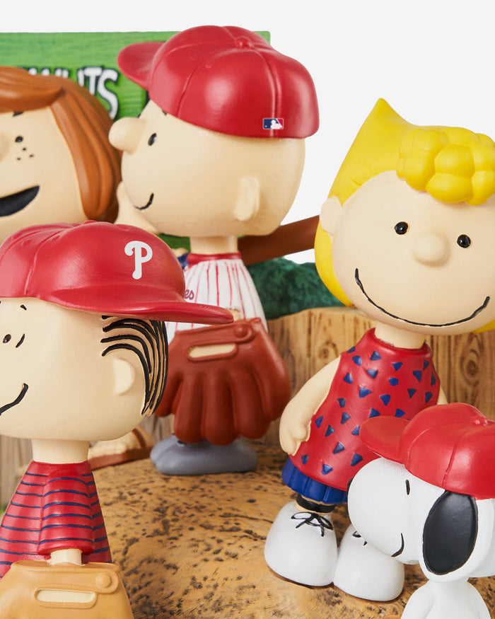 Philadelphia Phillies Peanuts Gang Baseball Field Mini Bobblehead Scene FOCO - FOCO.com