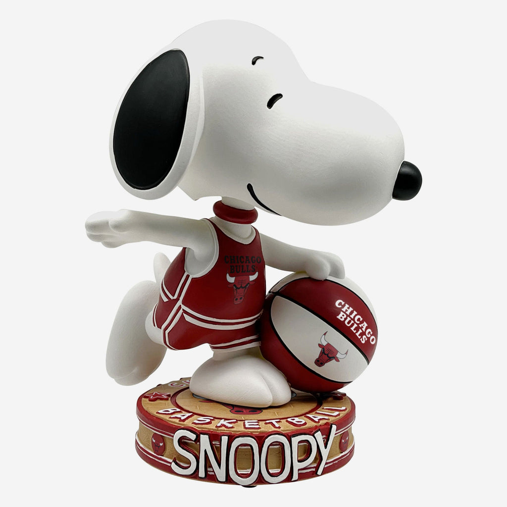 Chicago Bulls Snoopy Peanuts Bighead Bobblehead FOCO - FOCO.com