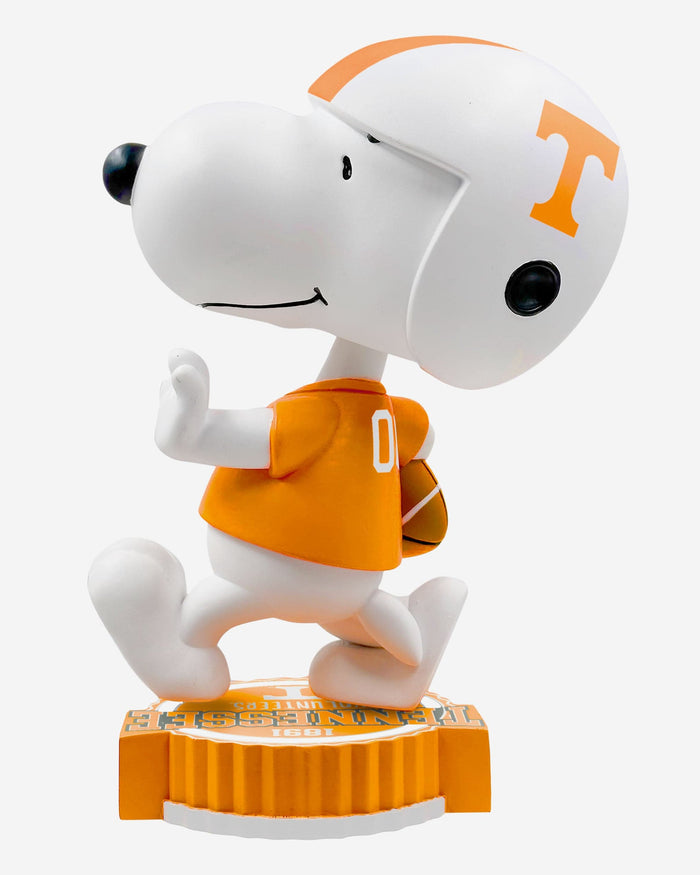 Tennessee Volunteers Snoopy Peanuts Bighead Bobblehead FOCO - FOCO.com