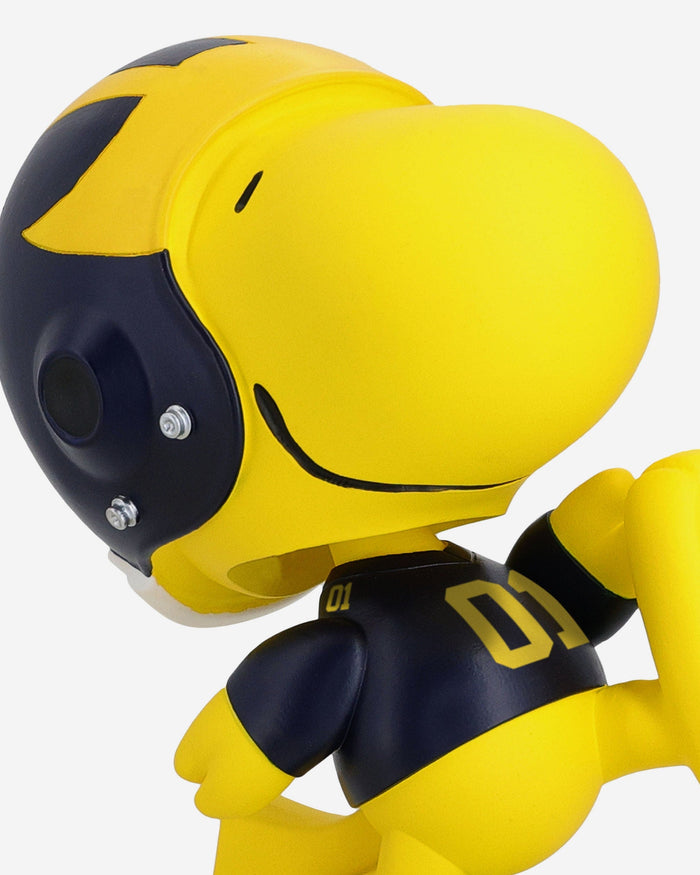 Michigan Wolverines Woodstock Peanuts Bighead Bobblehead FOCO - FOCO.com