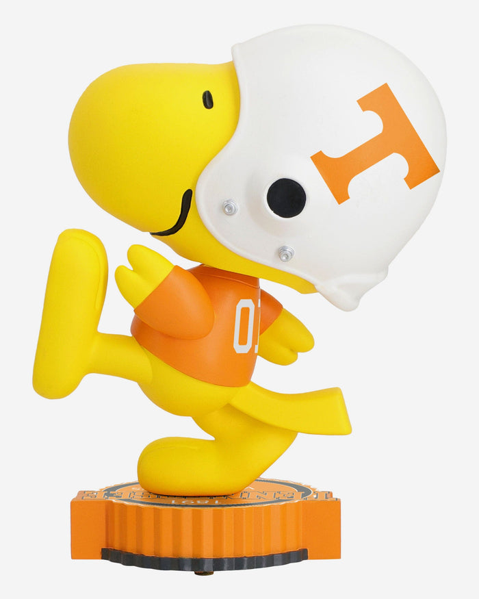 Tennessee Volunteers Woodstock Peanuts Bighead Bobblehead FOCO - FOCO.com