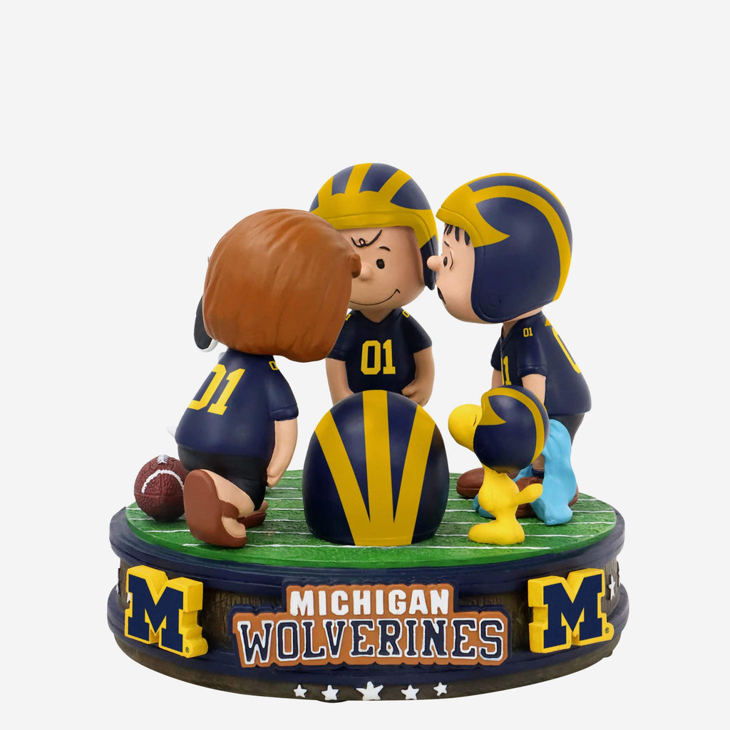 Michigan Wolverines Peanuts Huddle Mini Bobblehead Scene FOCO - FOCO.com