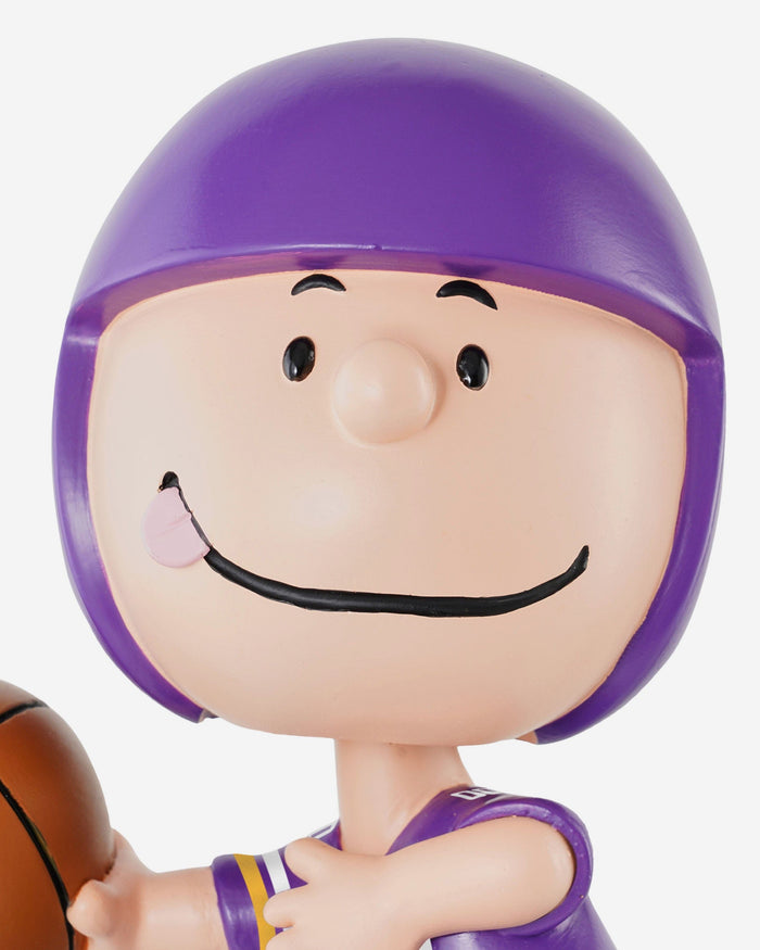 Minnesota Vikings Charlie Brown Peanuts Bighead Bobblehead FOCO - FOCO.com