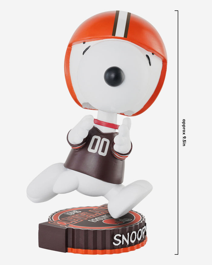 Cleveland Browns Snoopy Peanuts Bighead Bobblehead FOCO - FOCO.com
