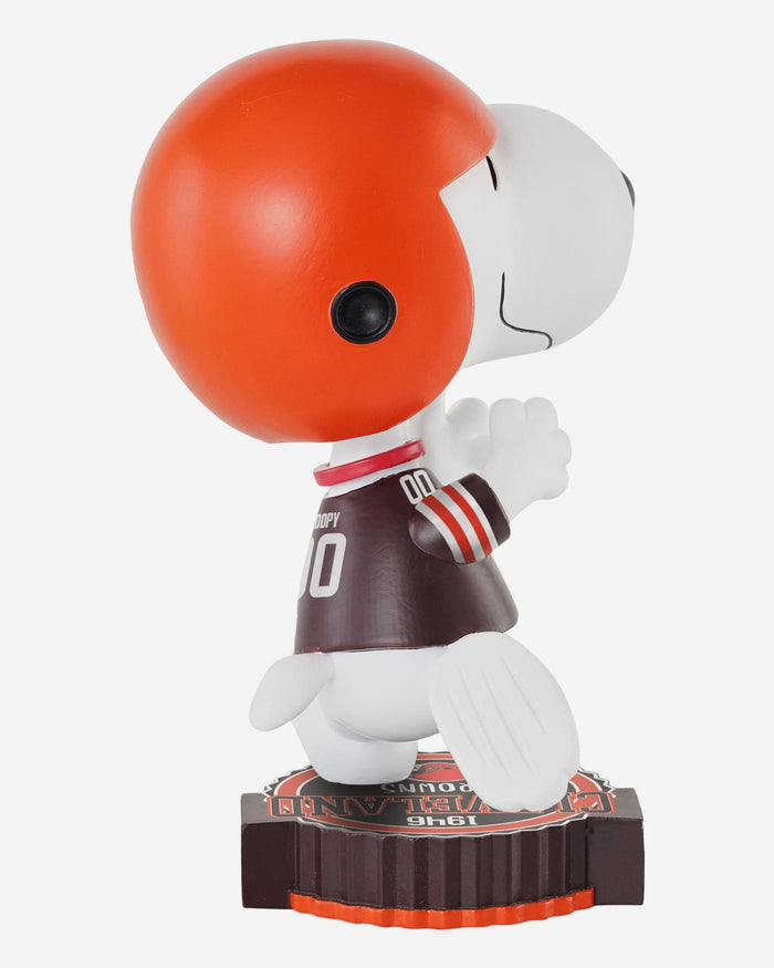 Cleveland Browns Snoopy Peanuts Bighead Bobblehead FOCO - FOCO.com