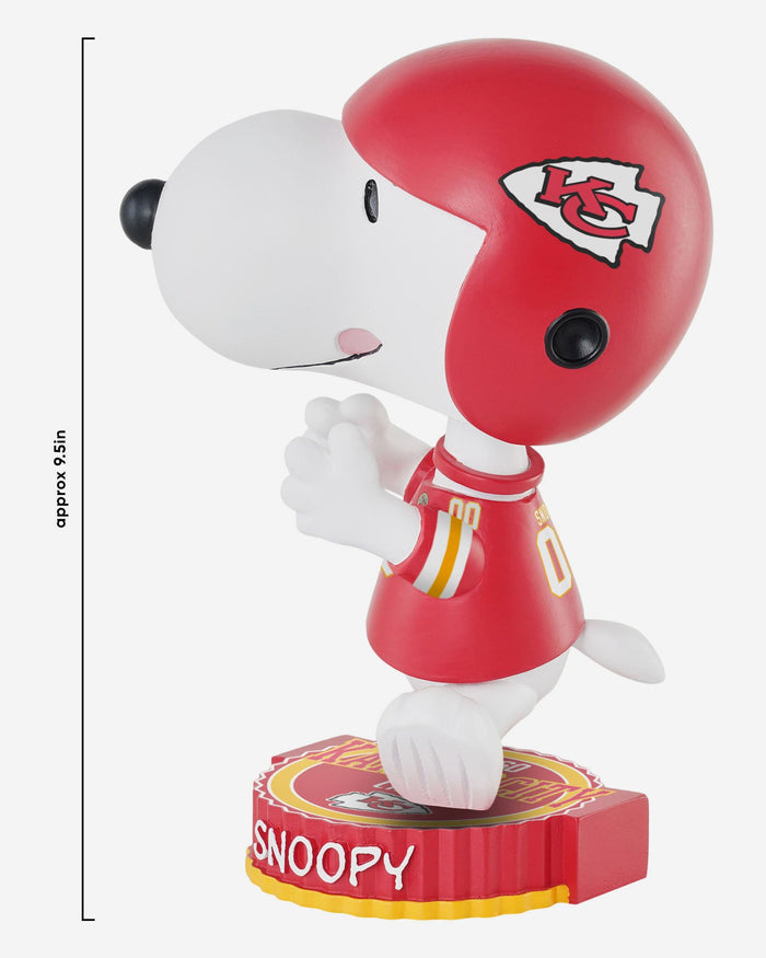 Kansas City Chiefs Snoopy Peanuts Bighead Bobblehead FOCO - FOCO.com