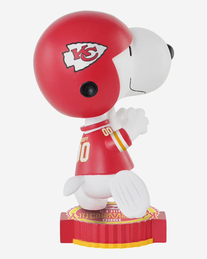 Kansas City Chiefs Snoopy Peanuts Bighead Bobblehead FOCO - FOCO.com