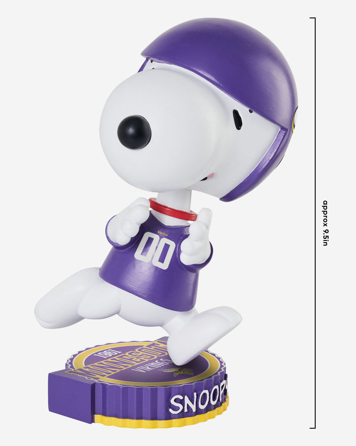 Minnesota Vikings Snoopy Peanuts Bighead Bobblehead FOCO - FOCO.com