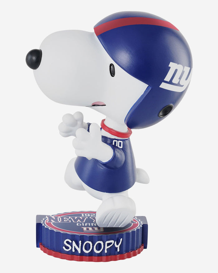 New York Giants Snoopy Peanuts Bighead Bobblehead FOCO - FOCO.com