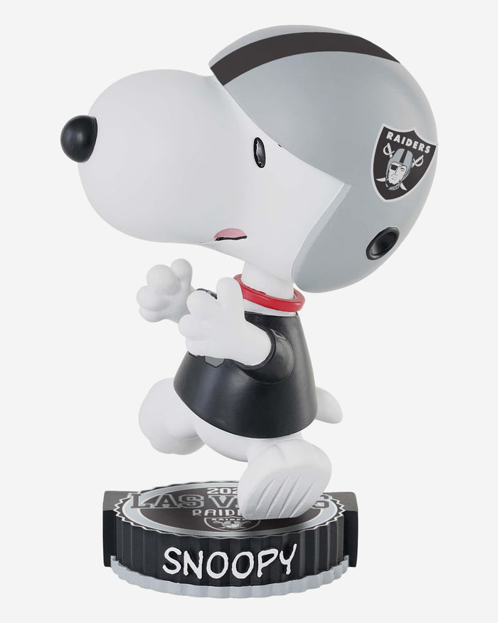 Las Vegas Raiders Snoopy Peanuts Bighead Bobblehead FOCO - FOCO.com