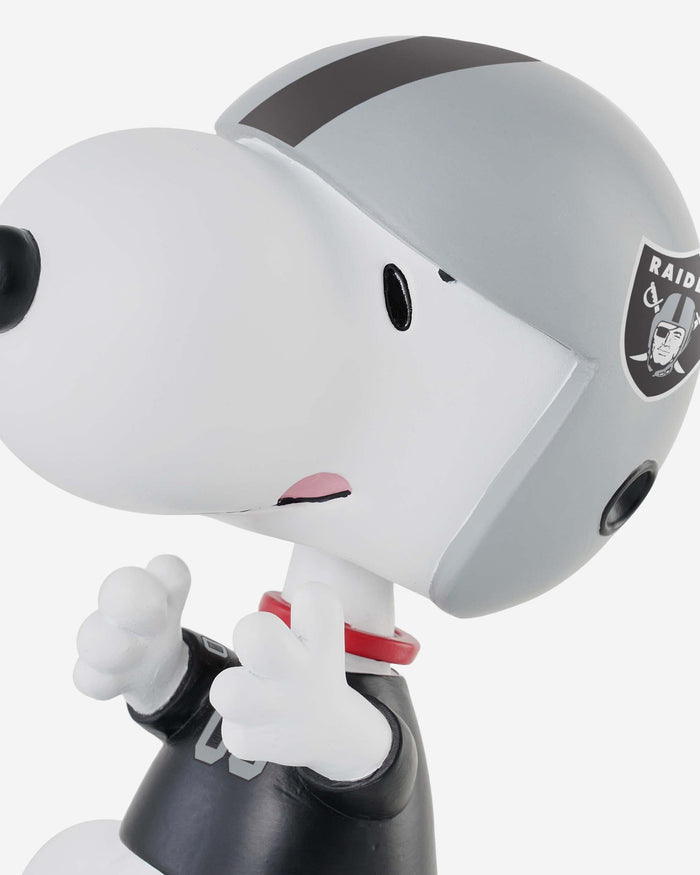 Las Vegas Raiders Snoopy Peanuts Bighead Bobblehead FOCO - FOCO.com