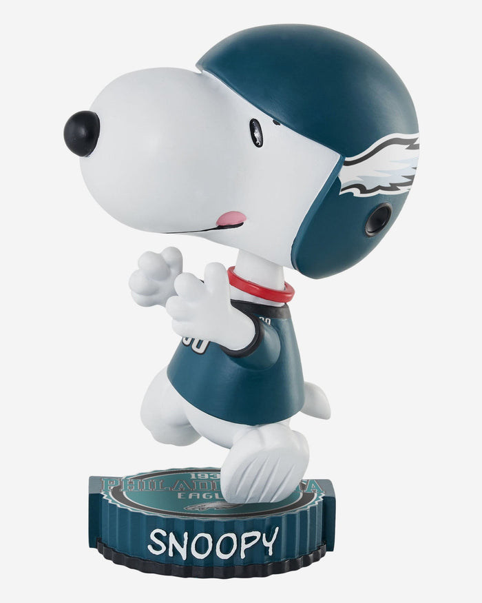 Philadelphia Eagles Snoopy Peanuts Bighead Bobblehead FOCO - FOCO.com