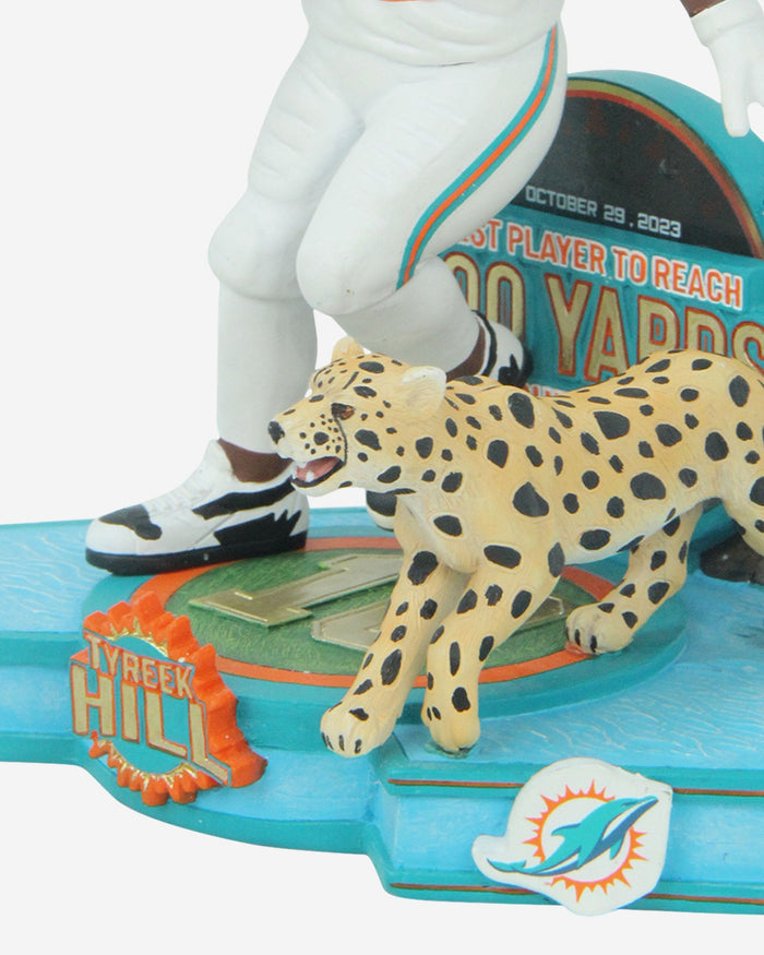 Tyreek Hill Miami Dolphins Fastest to 1000 Receiving Yards Bobblehead FOCO - FOCO.com