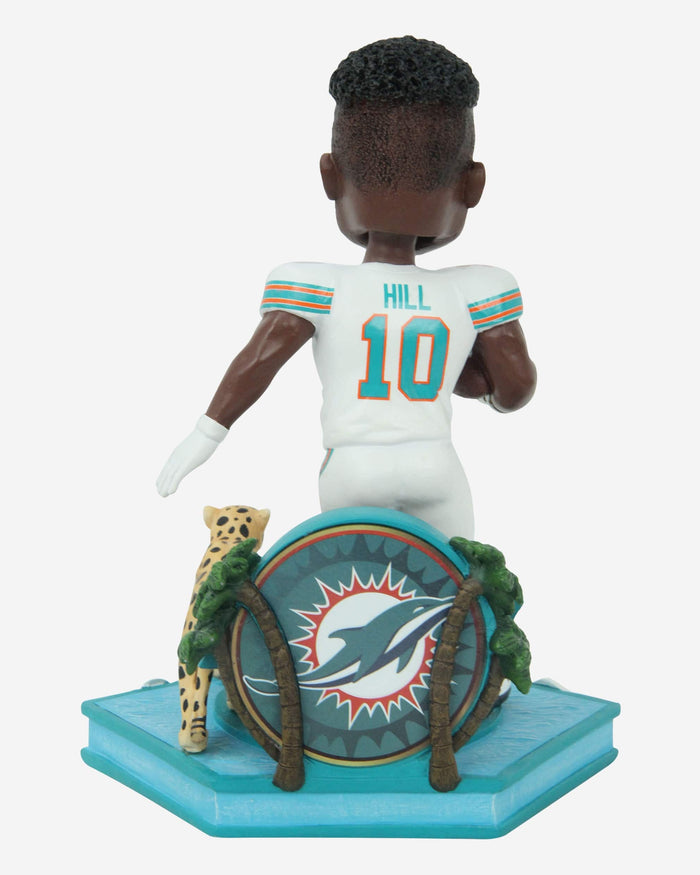 Tyreek Hill Miami Dolphins Fastest to 1000 Receiving Yards Bobblehead FOCO - FOCO.com