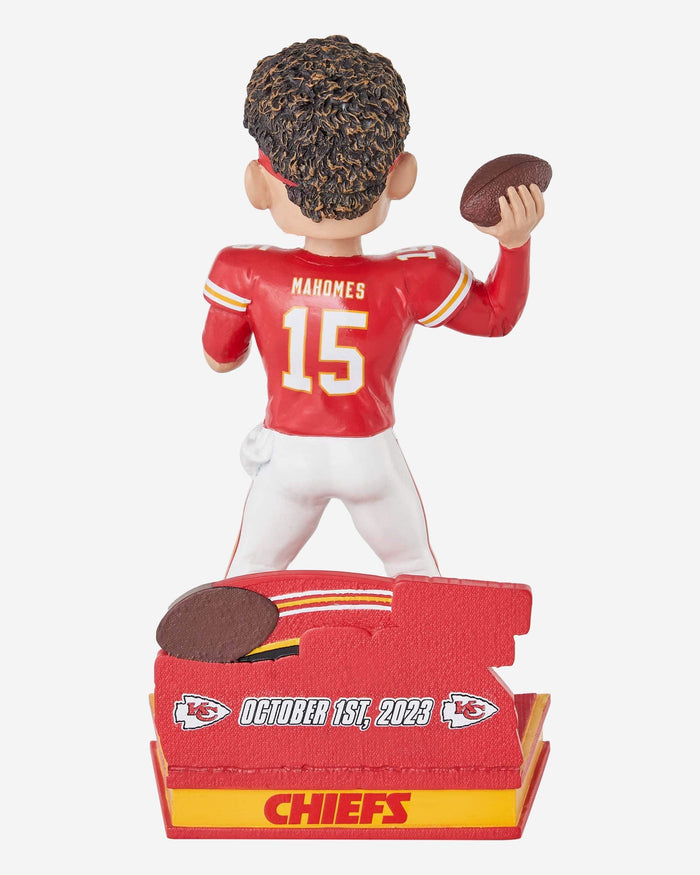 Patrick Mahomes Kansas City Chiefs Fastest To 200 Career Touchdowns Bobblehead FOCO - FOCO.com