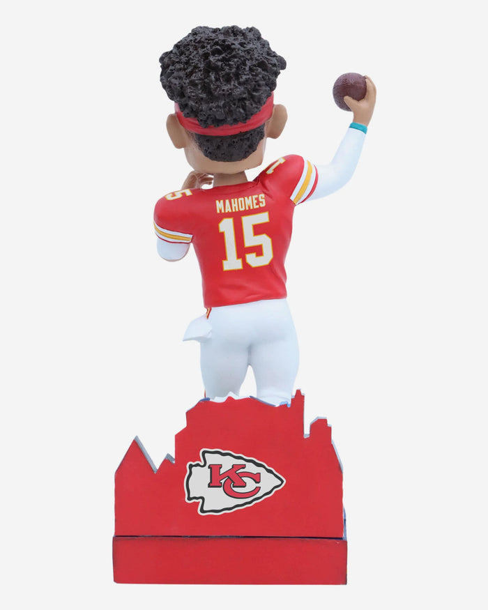 Patrick Mahomes Kansas City Chiefs 2023 International Game Bobblehead FOCO - FOCO.com