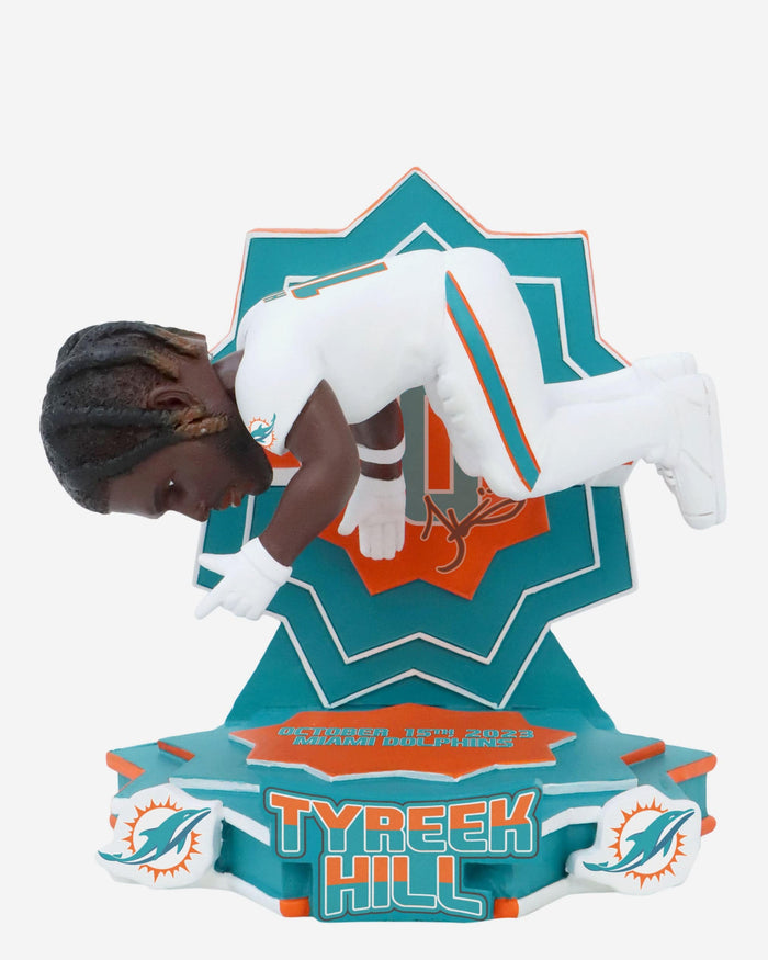 Tyreek Hill Miami Dolphins Touchdown Celebration Flip Bobblehead FOCO - FOCO.com