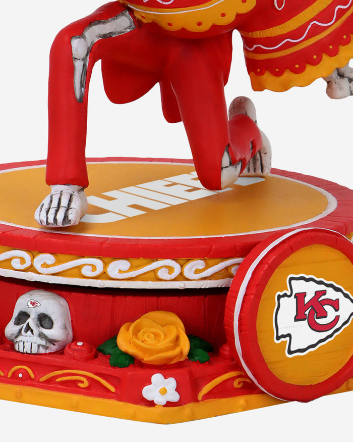 Kansas City Chiefs Calavera Couple Dual Spinner Bobblehead FOCO - FOCO.com