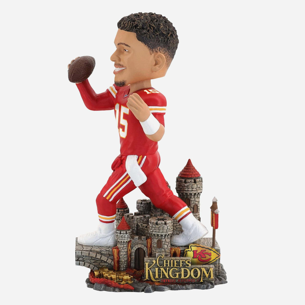 Patrick Mahomes Kansas City Chiefs Kingdom Bobblehead FOCO - FOCO.com