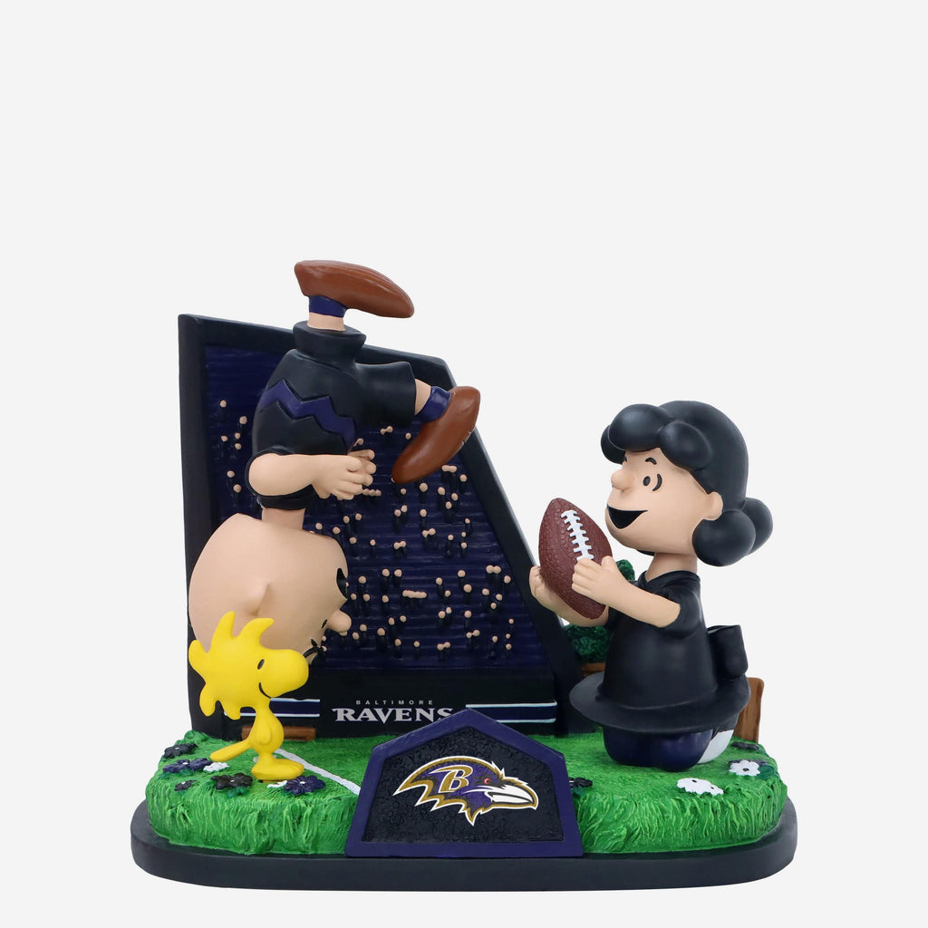 Baltimore Ravens Peanuts Football Kickoff Mini Bobblehead Scene FOCO - FOCO.com